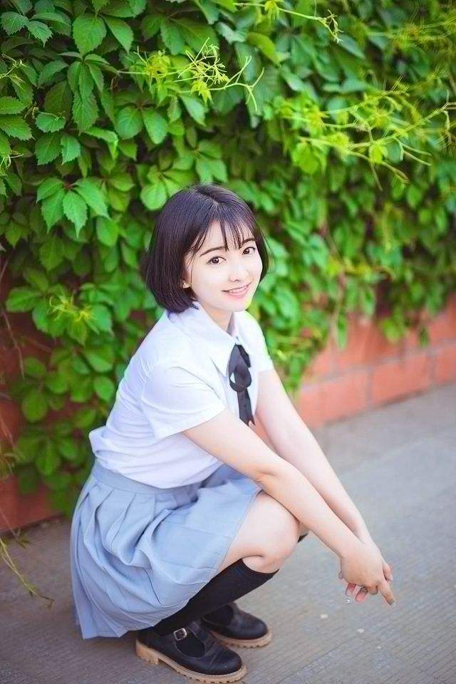 校園甜美的背影，洋溢著青春爛漫的回憶